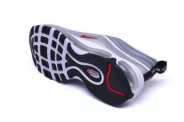 耐克AirMax97銀紫配色細(xì)節(jié)測評 個(gè)性又時(shí)尚的鞋子