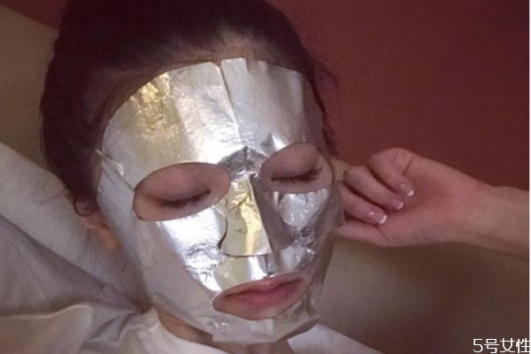 雅詩蘭黛鋼鐵俠面膜男士可以用嗎 雅詩蘭黛鋼鐵俠面膜要清洗嗎 雅詩蘭黛鋼鐵俠面膜男士可以用嗎 雅詩蘭黛鋼鐵俠面膜要清洗嗎