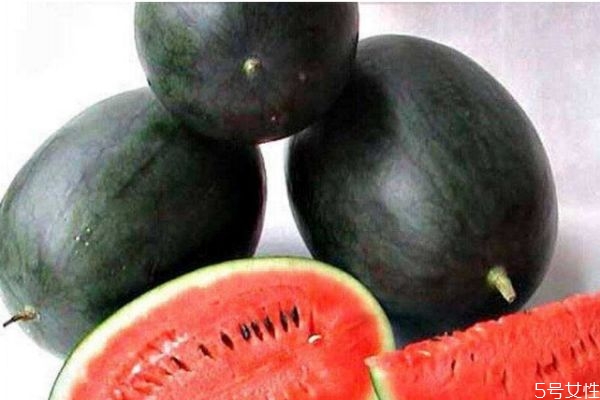 黑皮西瓜多少錢一斤 什么是黑皮西瓜 黑皮西瓜多少錢一斤 什么是黑皮西瓜