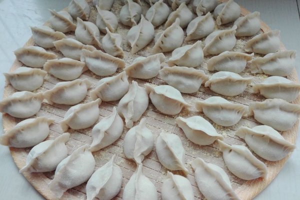 包好的餃子怎樣不會粘在一起 餃子怎么保存好 包好的餃子怎樣不會粘在一起 餃子怎么保存好