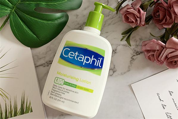 絲塔芙保濕乳怎么樣 絲塔芙保濕乳與保濕露的區(qū)別 絲塔芙保濕乳怎么樣 絲塔芙保濕乳與保濕露的區(qū)別