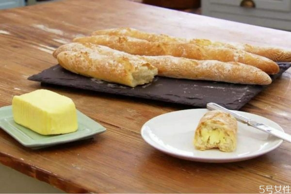 法式長棍面包的熱量高嗎 法式長棍面包減肥可以吃嗎 法式長棍面包的熱量高嗎 法式長棍面包減肥可以吃嗎