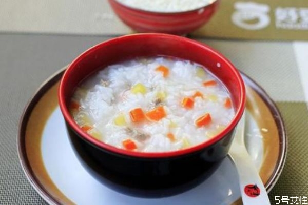 蘿卜粥有什么功效 蘿卜粥怎么做有營(yíng)養(yǎng)價(jià)值 蘿卜粥有什么功效 蘿卜粥怎么做有營(yíng)養(yǎng)價(jià)值