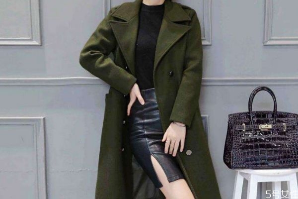 胖人忌諱穿什麼顏色的衣服 冬季顯瘦的衣服顏色 胖人忌諱穿什麼顏色的衣服 冬季顯瘦的衣服顏色