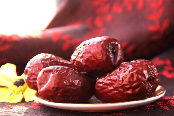 狗頭棗是哪里的特產(chǎn) 狗頭棗的來歷 狗頭棗是哪里的特產(chǎn) 狗頭棗的來歷