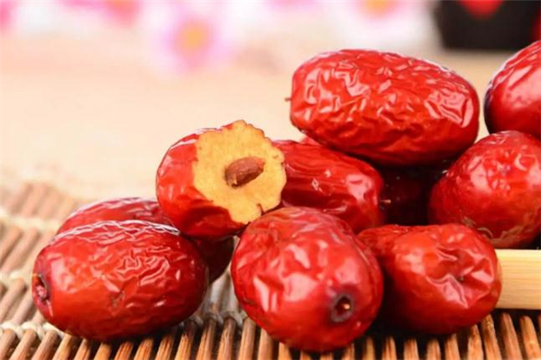 狗頭棗一級(jí)好還是二級(jí)好 狗頭棗怎么分辨好壞
