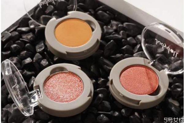 橘朵是國(guó)貨嗎 橘朵眼影怎么樣 橘朵是國(guó)貨嗎 橘朵眼影怎么樣