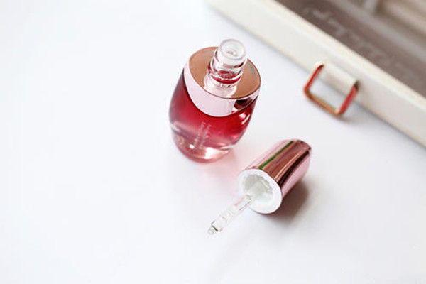 丸美哪款眼霜好用 丸美哪款眼霜能消除黑眼圈 丸美哪款眼霜好用 丸美哪款眼霜能消除黑眼圈