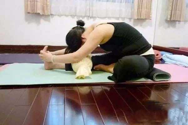 經(jīng)期做劇烈運動會怎樣 經(jīng)期怎么做運動好 經(jīng)期做劇烈運動會怎樣 經(jīng)期怎么做運動好