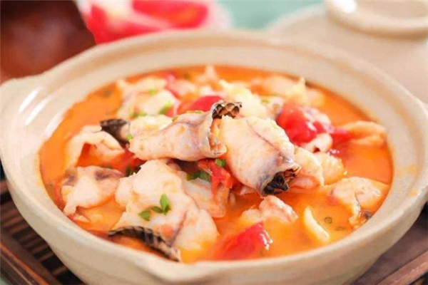 番茄黑魚片的做法 番茄黑魚湯怎么做好吃 番茄黑魚片的做法 番茄黑魚湯怎么做好吃