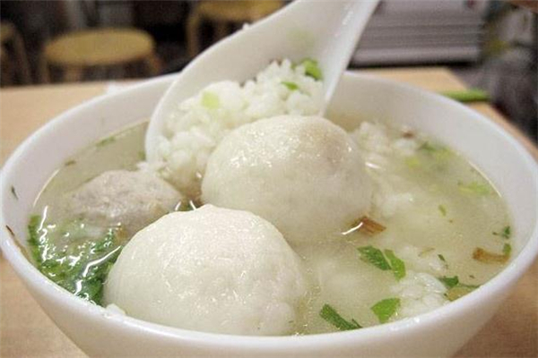 黑魚可以做魚丸嗎 黑魚魚丸的做法 黑魚可以做魚丸嗎 黑魚魚丸的做法