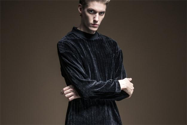 男生燈芯絨上衣怎么搭配 男士燈芯絨上衣搭配圖片 男生燈芯絨上衣怎么搭配 男士燈芯絨上衣搭配圖片