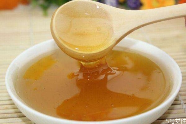 土蜂蜜有什么營(yíng)養(yǎng)價(jià)值 土蜂蜜一般多少錢(qián)一斤