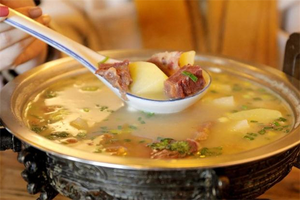 吃驢肉會(huì)犯什么病 吃驢肉犯老病是真的嗎 吃驢肉會(huì)犯什么病 吃驢肉犯老病是真的嗎