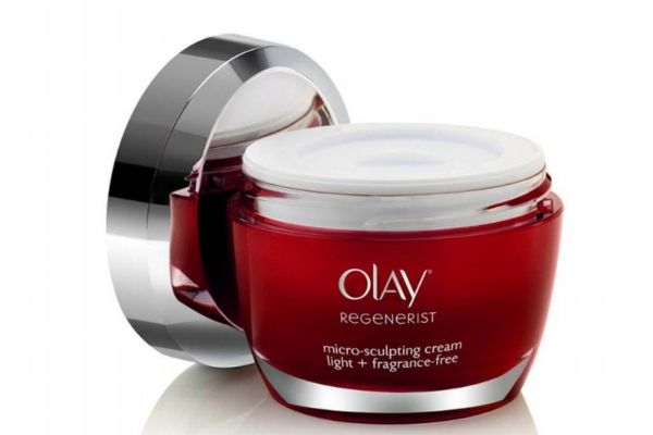 晚上擦面霜好嗎 晚上擦面霜會(huì)悶痘嗎 