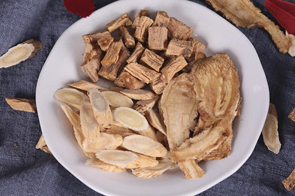 黃氏怎么樣吃可以調(diào)理月經(jīng) 哪些人不適合吃黃氏 黃氏怎么樣吃可以調(diào)理月經(jīng) 哪些人不適合吃黃氏