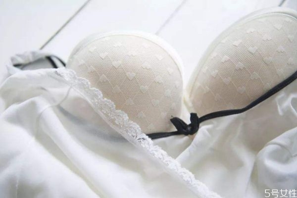 ?乳房下垂能恢復(fù)嗎 ?乳房下垂了應(yīng)該怎么辦 ?乳房下垂能恢復(fù)嗎 ?乳房下垂了應(yīng)該怎么辦