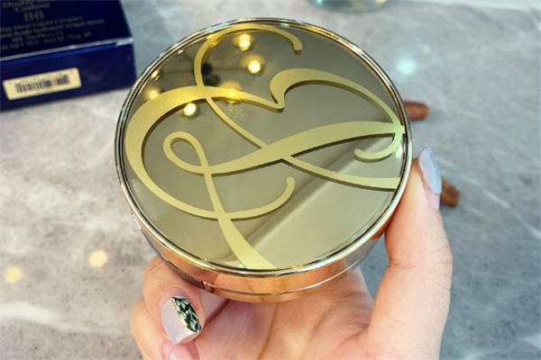 雅詩蘭黛dw氣墊怎么樣 雅詩蘭黛dw氣墊有替換芯嗎 雅詩蘭黛dw氣墊怎么樣 雅詩蘭黛dw氣墊有替換芯嗎