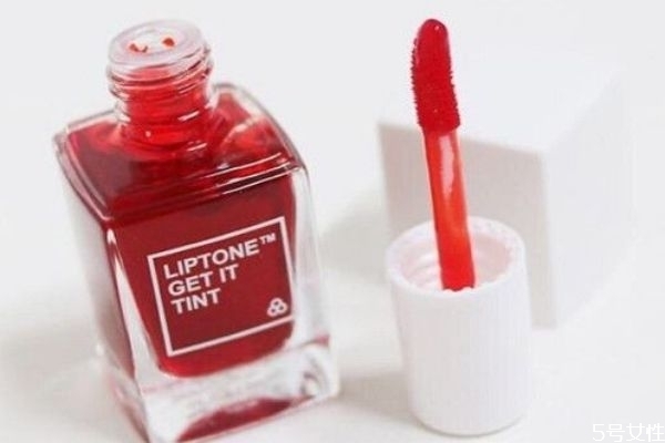 染唇液用什么卸除好 染唇液的正確卸除方法 染唇液用什么卸除好 染唇液的正確卸除方法