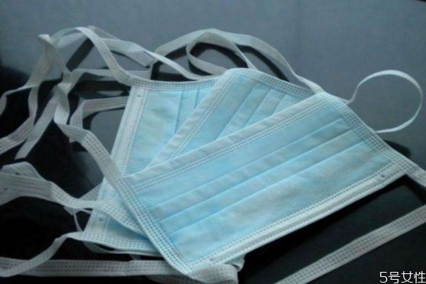 醫(yī)用外科口罩和醫(yī)用口罩一樣嗎 什么是醫(yī)用外科口罩 醫(yī)用外科口罩和醫(yī)用口罩一樣嗎 什么是醫(yī)用外科口罩