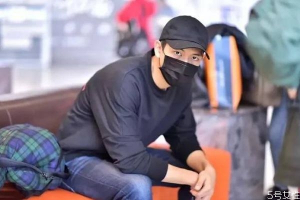 醫(yī)用外科口罩和n95口罩有什么不同 不同類型口罩用途 醫(yī)用外科口罩和n95口罩有什么不同 不同類型口罩用途