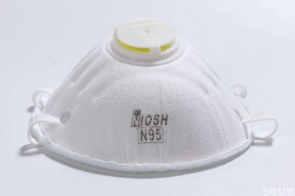 n95和m95口罩哪個(gè)好 n95口罩可以防止細(xì)菌病毒嗎 n95和m95口罩哪個(gè)好 n95口罩可以防止細(xì)菌病毒嗎
