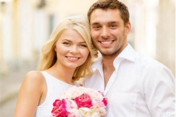 結(jié)婚后過年回誰家 婚后回誰家過年方案 結(jié)婚后過年回誰家 婚后回誰家過年方案