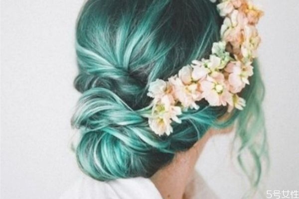 施華蔻泡泡染發(fā)劑怎么選擇 泡泡染發(fā)劑使用注意事項(xiàng) 施華蔻泡泡染發(fā)劑怎么選擇 泡泡染發(fā)劑使用注意事項(xiàng)