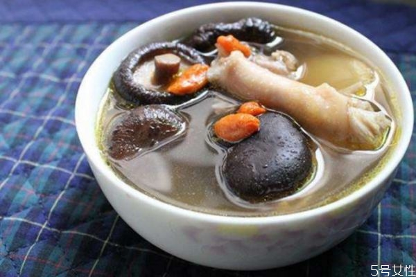 孕早期喝什么湯好 常見(jiàn)的安胎湯有什么 孕早期喝什么湯好 常見(jiàn)的安胎湯有什么