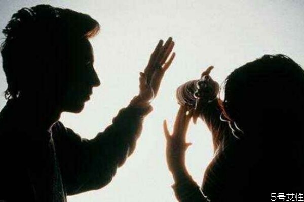 家暴能給第二次機(jī)會(huì)嗎 對付家暴男的狠招