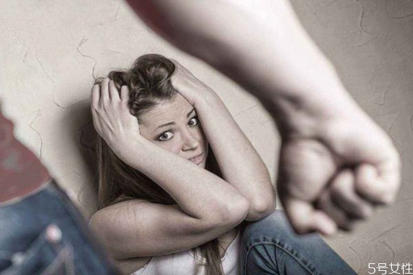 家暴能給第二次機(jī)會(huì)嗎 對付家暴男的狠招