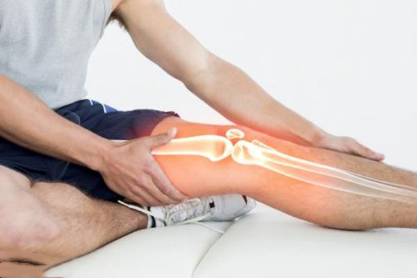 膝蓋酸怕冷是什么原因 老年人膝蓋酸軟的原因 膝蓋酸怕冷是什么原因 老年人膝蓋酸軟的原因