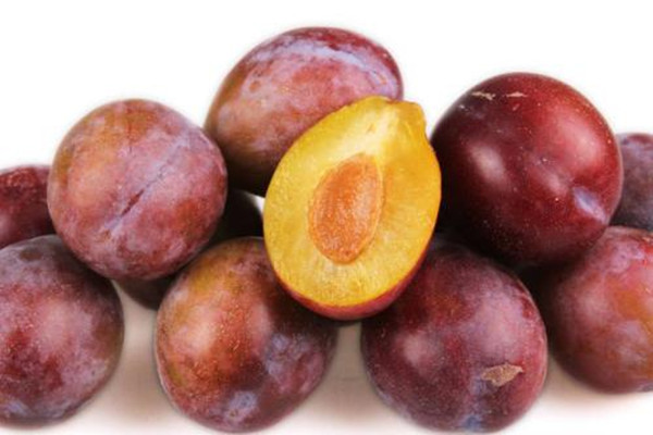 新鮮西梅怎么做果醬 西梅果醬可以做什么吃 新鮮西梅怎么做果醬 西梅果醬可以做什么吃