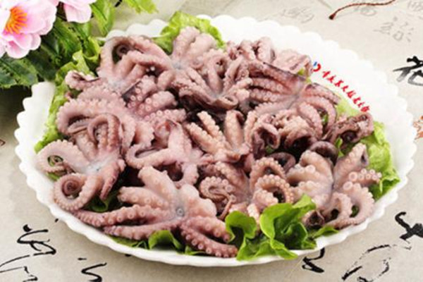 水煮八爪魚要幾分鐘 八爪魚頭部內(nèi)臟能吃嗎 水煮八爪魚要幾分鐘 八爪魚頭部內(nèi)臟能吃嗎