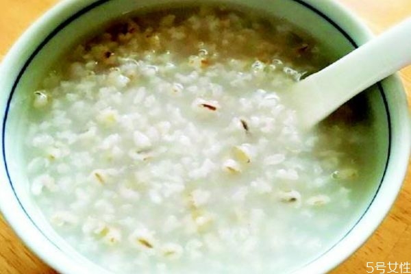 麥仁粥怎么做好喝呢 麥仁粥有什么營養(yǎng)價(jià)值呢