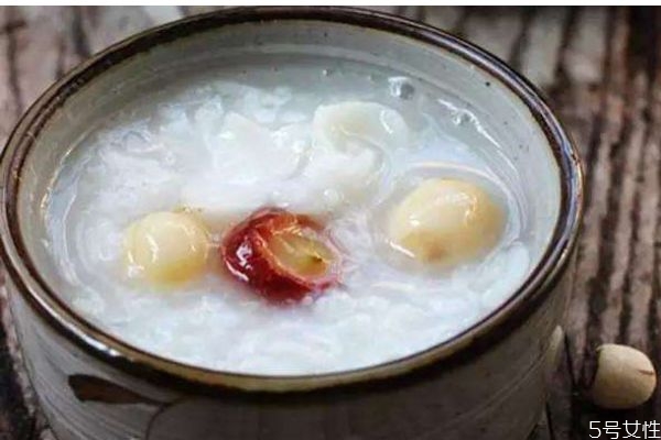 百合苦的好還是甜的好 百合可以怎么吃 百合苦的好還是甜的好 百合可以怎么吃