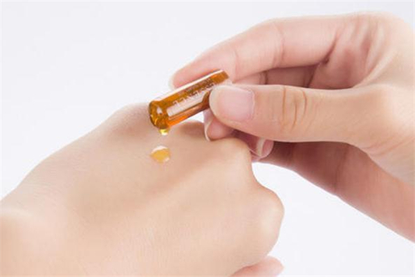 奢悅vc精華液白天能用嗎 奢悅vc精華液使用方法 奢悅vc精華液白天能用嗎 奢悅vc精華液使用方法