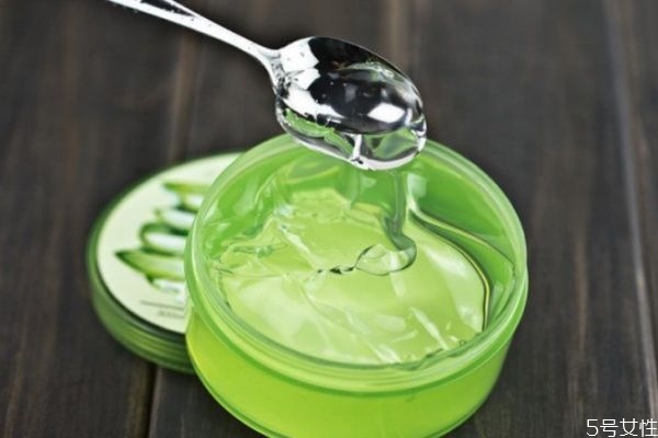 蘆薈膠一天擦幾次最好 怎么挑選蘆薈膠 蘆薈膠一天擦幾次最好 怎么挑選蘆薈膠