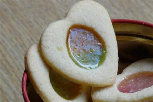 玻璃曲奇的做法 玻璃曲奇是什么 玻璃曲奇的做法 玻璃曲奇是什么