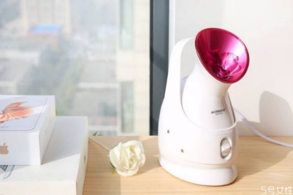 蒸臉器使用的最佳時(shí)間 蒸臉器應(yīng)該怎么使用 蒸臉器使用的最佳時(shí)間 蒸臉器應(yīng)該怎么使用