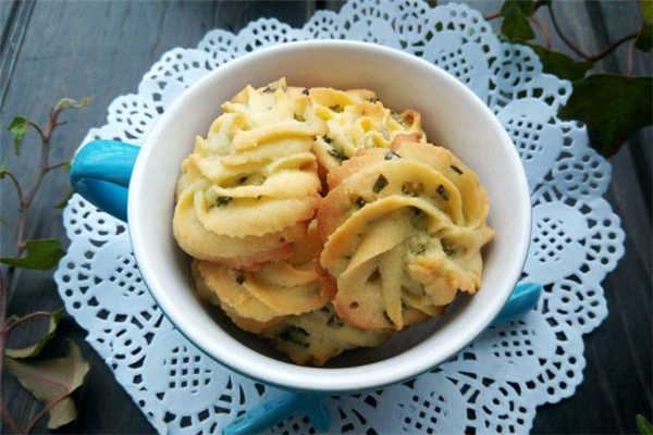 蔥香曲奇的做法 蔥香曲奇熱量高嗎 蔥香曲奇的做法 蔥香曲奇熱量高嗎