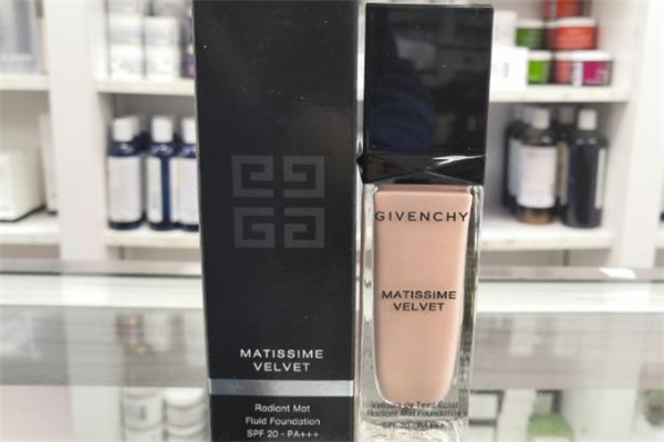 紀梵希絨霧啞光粉底液適合干皮嗎-適合什么膚質 紀梵希絨霧啞光粉底液適合干皮嗎-適合什么膚質