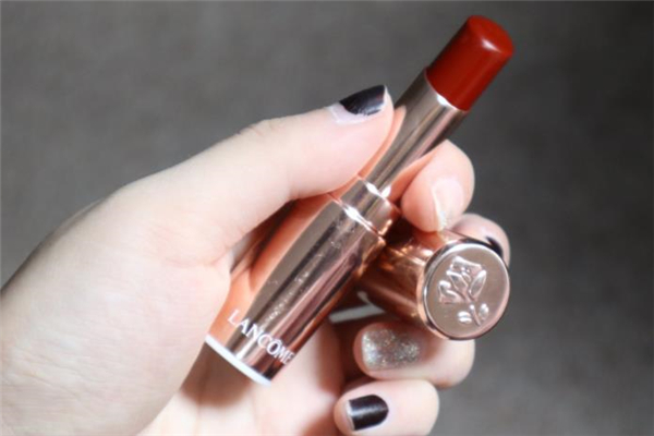 蘭蔻168口紅試色 蘭蔻168和196那個好看 蘭蔻168口紅試色 蘭蔻168和196那個好看