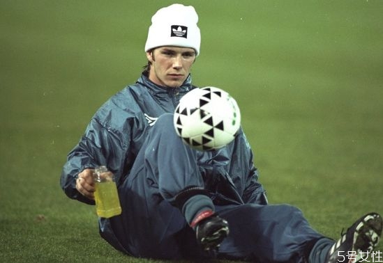 球場(chǎng)上貝克漢姆到底有多牛 貝克漢姆影響力為什么那么大 球場(chǎng)上貝克漢姆到底有多牛 貝克漢姆影響力為什么那么大