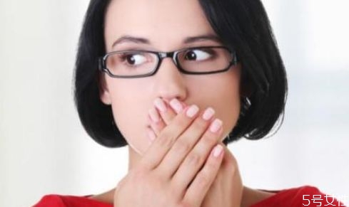 造成打嗝的原因有什么 為什么會打嗝 造成打嗝的原因有什么 為什么會打嗝