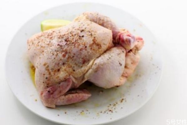 雞肉不能和什么一起吃 有什么關(guān)于雞肉的名菜嗎 雞肉不能和什么一起吃 有什么關(guān)于雞肉的名菜嗎