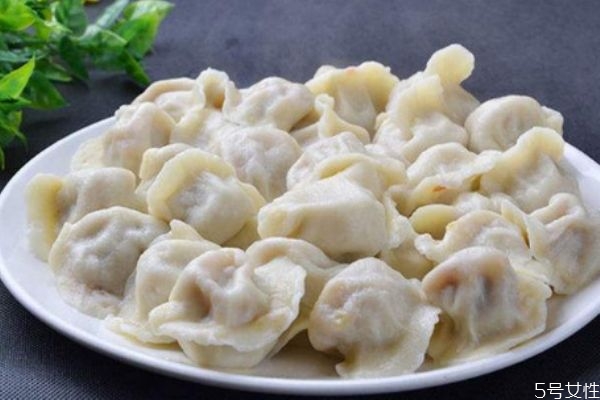 餃子要煮多久 餃子要怎么煮 餃子要煮多久 餃子要怎么煮