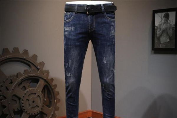 男生約會穿什么衣服合適 男生約會如何穿搭 男生約會穿什么衣服合適 男生約會如何穿搭