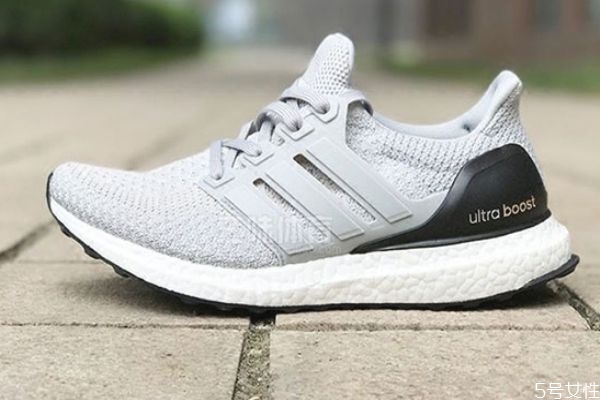 阿迪bounce和boost哪個(gè)走路舒服 bounce和boost對(duì)比 阿迪bounce和boost哪個(gè)走路舒服 bounce和boost對(duì)比