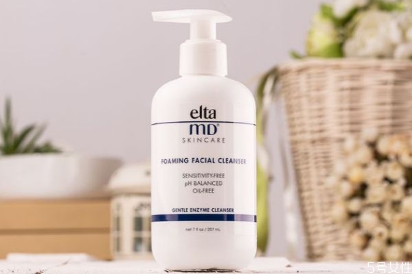 長期早上不洗臉好嗎 早上不洗臉的危害 長期早上不洗臉好嗎 早上不洗臉的危害